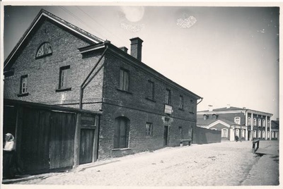 Villaveski, Banovi saun Meltsiveski t 8-10. Tartu, 1914.
Kasutuspiirang. Originaal ERMis.  duplicate photo