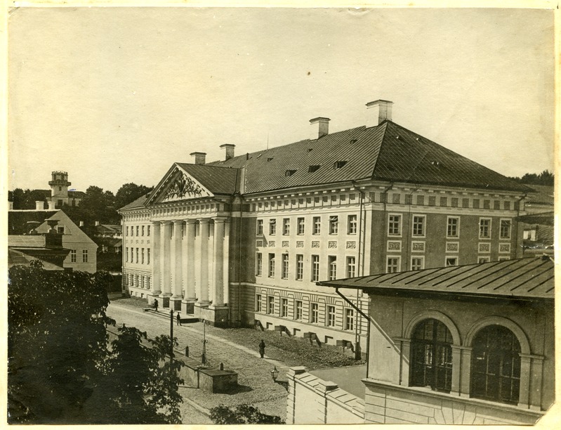Tartu. Tartu ülikooli peahoone