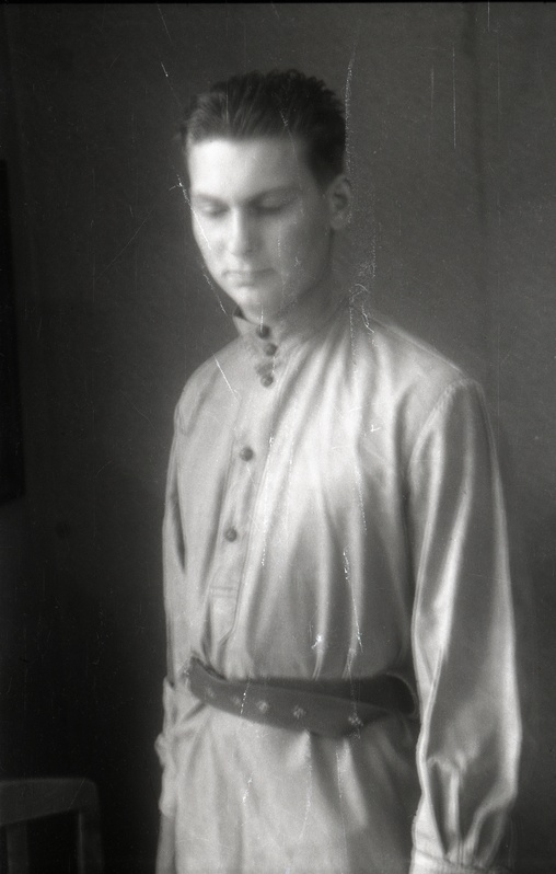 Elmar Kaldi poeg Taevo Kald sõjaväevormis