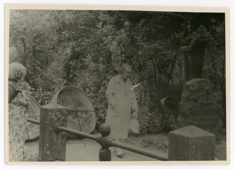 Paula Palmeos ?Ungari surnuaial