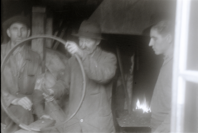 Kolm meest töökojas (Rahuvarmi jt)