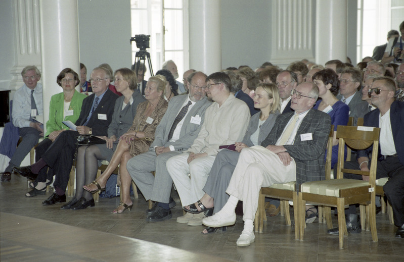 Negatiivid Tartu Ülikooli üritustest 1997-2003