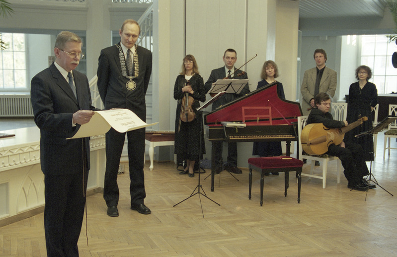 Negatiivid Tartu Ülikooli üritustest 1997-2003