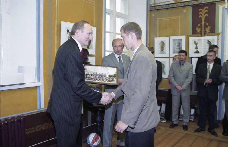 Negatiivid Tartu Ülikooli üritustest 1997-2003