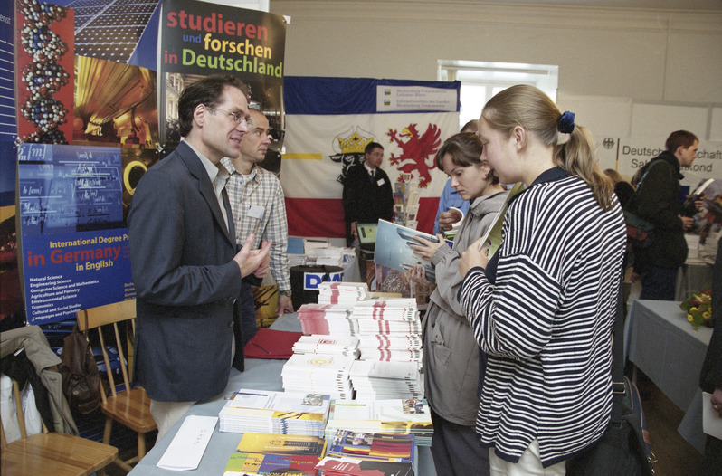 Negatiivid Tartu Ülikooli üritustest 1997-2003