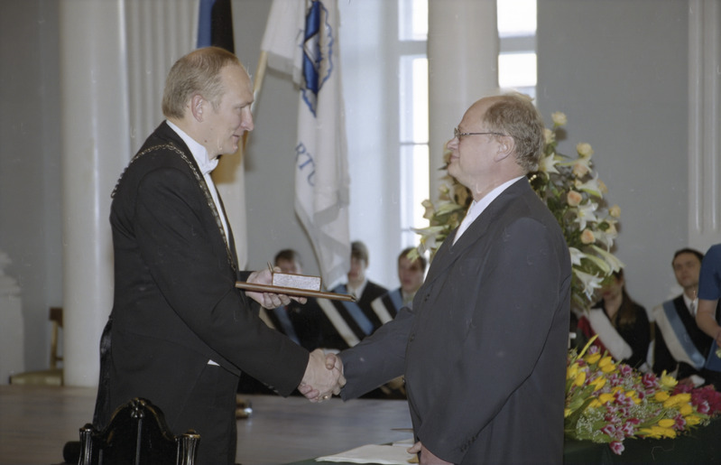 Negatiivid Tartu Ülikooli üritustest 1997-2003