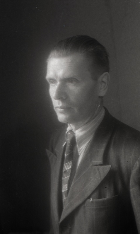 TRÜ psühhiaatria kateedri juhataja (1941–75), arstiteaduskonna prodekaan (1944–49) Elmar Karu