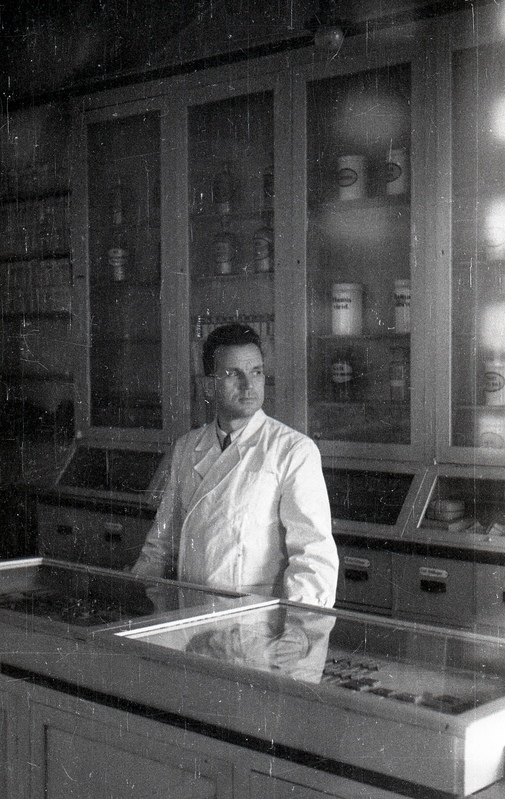 Mees apteegis (Abel, apt. mag)