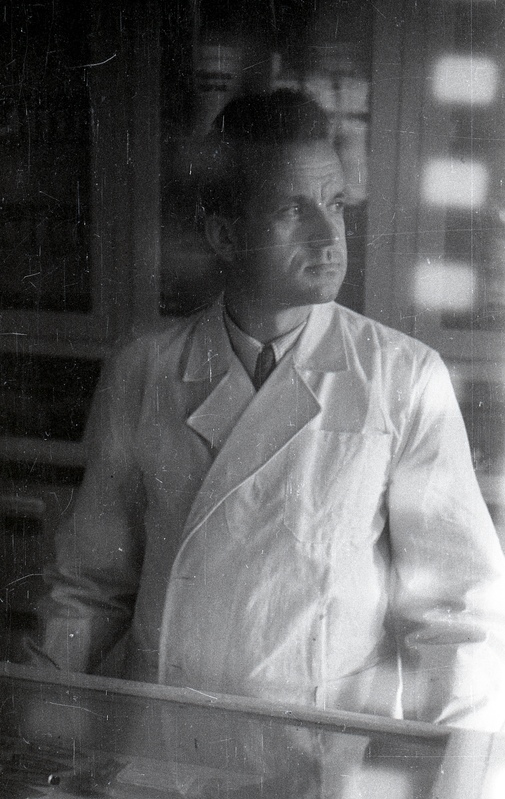 Mees apteegis (Abel, apt. mag)