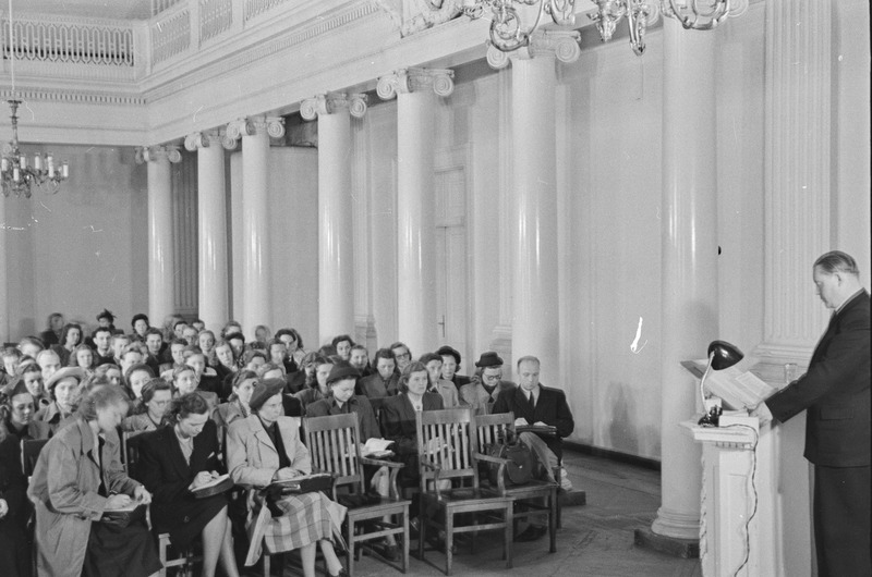 Dotsent Vilhelm Reimani konsultatsioon Tartu ülikooli marksismi-leninismi kateedris V kursuse üliõpilastele 1952. a.
