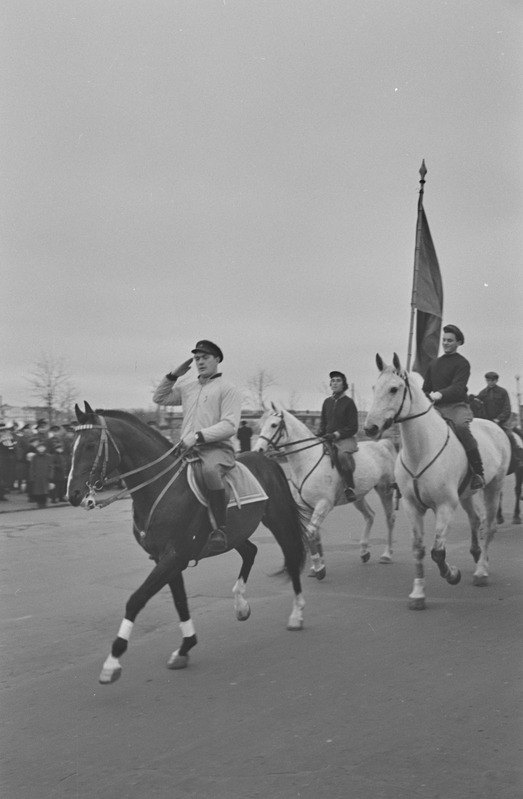Tartu ülikool Oktoobridemonstratsioonil 1958. a.