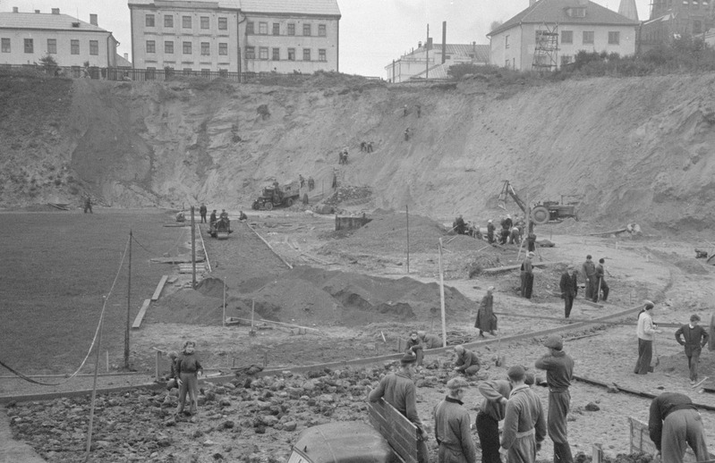 Tartu ülikooli staadioni ehitus. 19. september 1957. a.