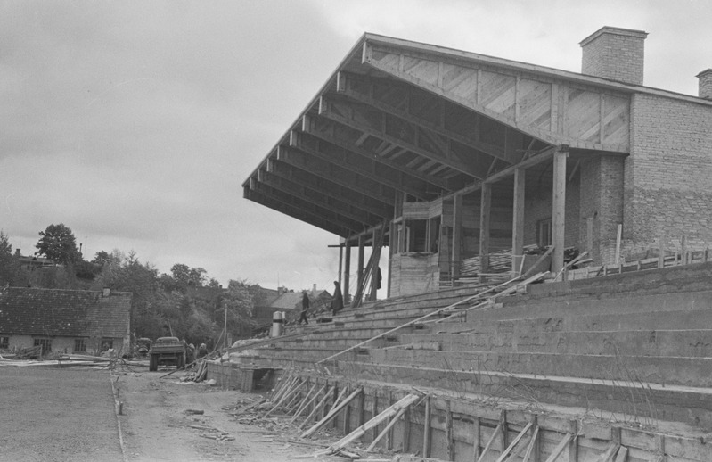 Tartu ülikooli staadioni ehitus. 25.-27. september 1957. a.