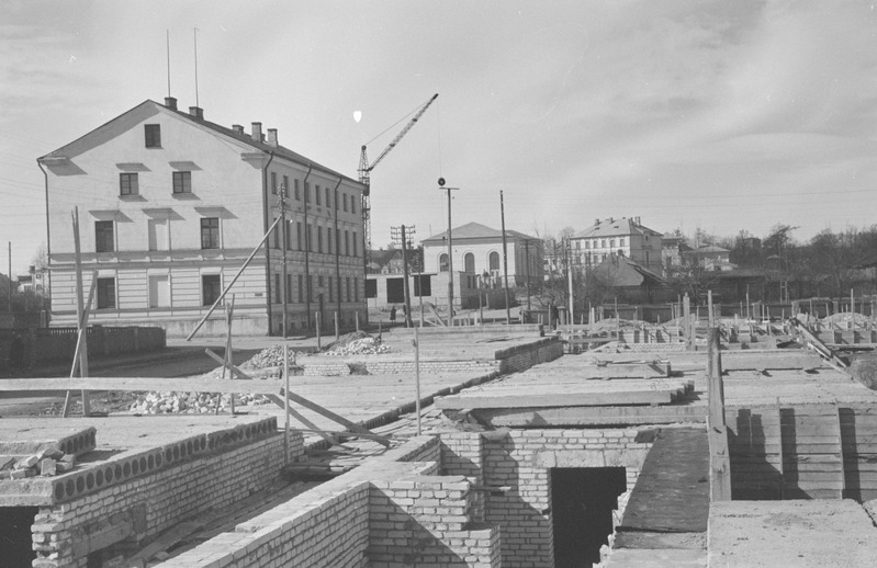 Tartu ülikooli Pälsoni t. ühiselamu ehitus. 15. aprill 1958. a.