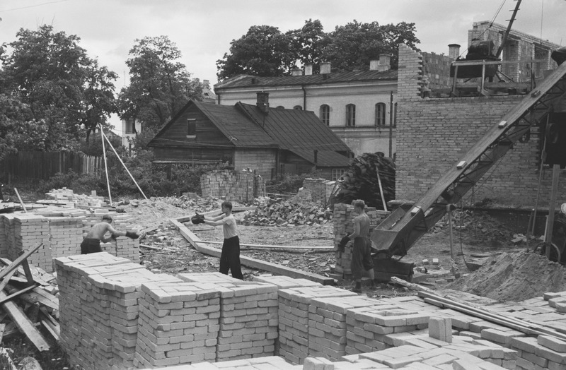 Tartu ülikooli 8-korteriga elamu ehitus J. Liivi t. 13. juuni 1959. a.