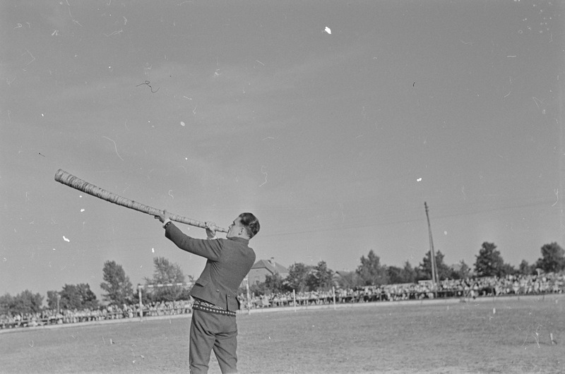 Eesti NSV X aastapäeva pidustused Tartus Tamme staadionil 1950. a.
