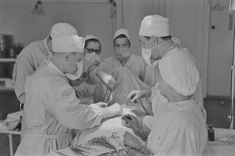 Professor Artur Linkberg operatsioonitoas 1951. a.