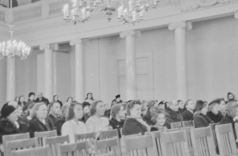 Rahvusvahelise naistepäeva aktus Tartu ülikooli aulas 1951. a.