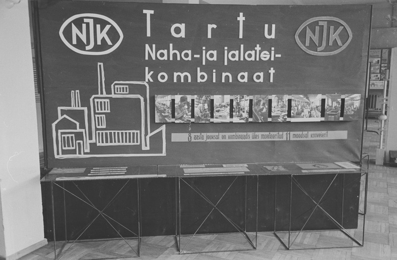 Näitus "Tartu tööstus" Tartu raudteelaste klubis. Tartu ülikooli NSV Liidu ajaloo kateeder. 16. oktoober 1964. a.