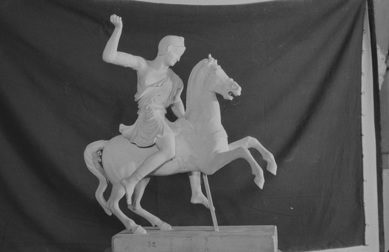 TRÜ Klassikalise Muinasteaduse Muuseum. Kujud. N. Raid. 2. märts 1957. a.