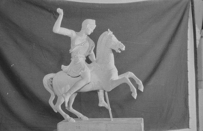 TRÜ Klassikalise Muinasteaduse Muuseum. Kujud. N. Raid. 2. märts 1957. a.