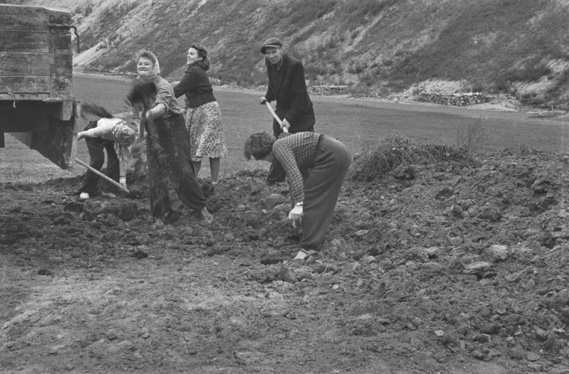 Tartu ülikooli staadioni ehitus. 6. september 1957. a.
