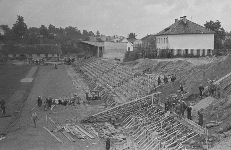 Tartu ülikooli staadioni ehitus. 10. september 1957. a.