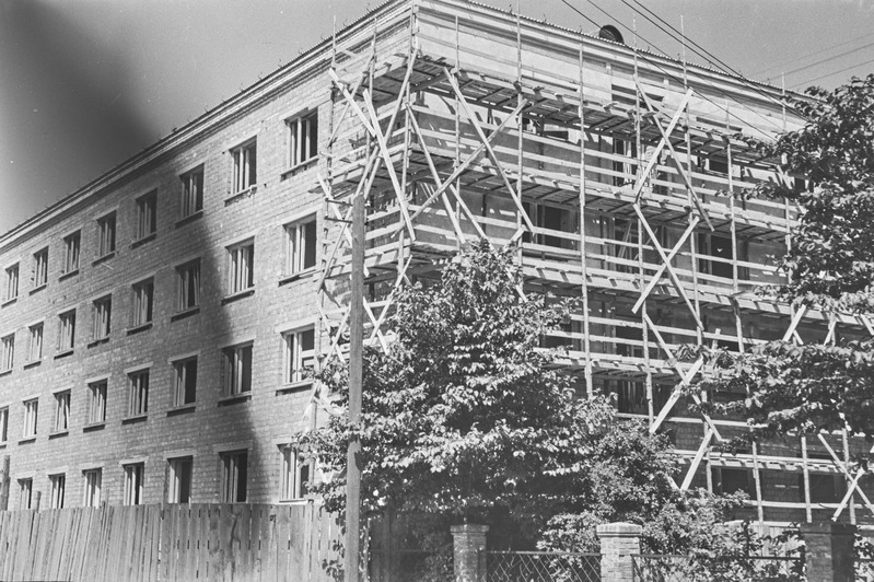 Tartu ülikooli Pälsoni t. ühiselamu ehitus. 25. juuli 1959. a.