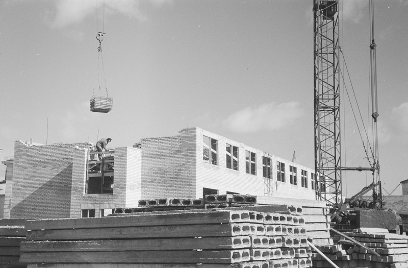 Tartu ülikooli Tiigi t. ühiselamu ehitus. 25. märts 1961. a.