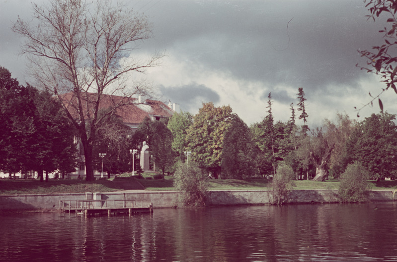 Tartu linna vaated. Toomemägi, Emajõe-äärne. 1954. a.