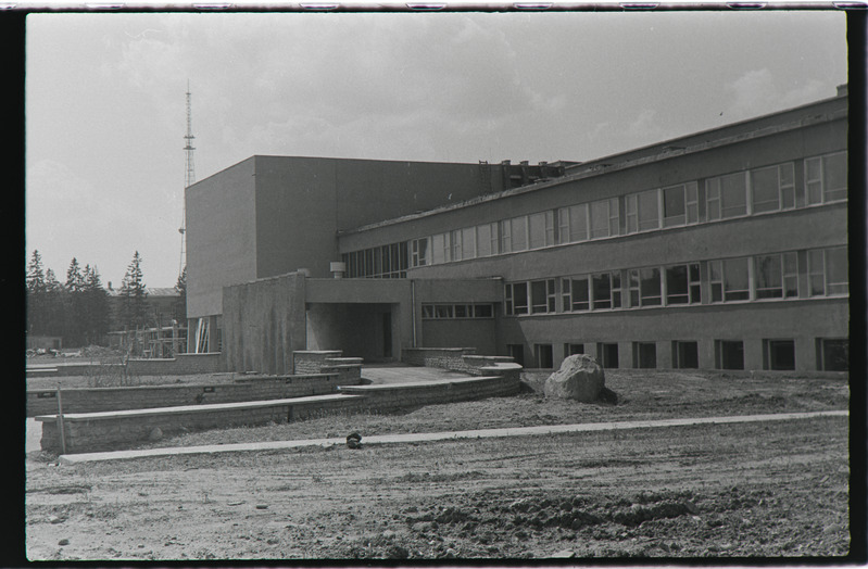 Uue Maarjamõisa haigla ehitusel. Mai 1973. a.