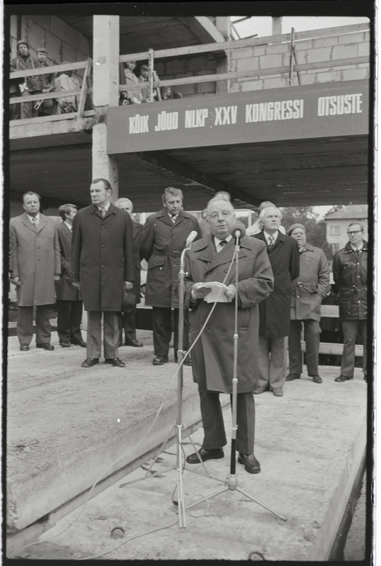 Tartu ülikooli raamatukogu hoonele nurgakivi panek. 27. september 1976. a.