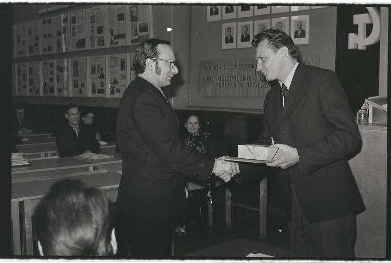 Tsiviilkaitse. Juhtivkoosseisu esimene õppus ja autasustamine. 26. jaanuar 1977. a.