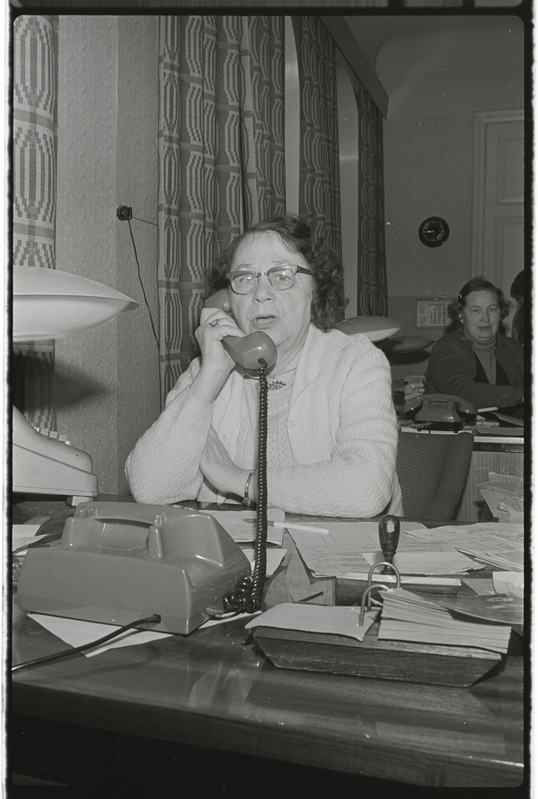 Tartu ülikooli administratiiv-majandushoone. 28. detsember 1976. a. Fotod stendi jaoks