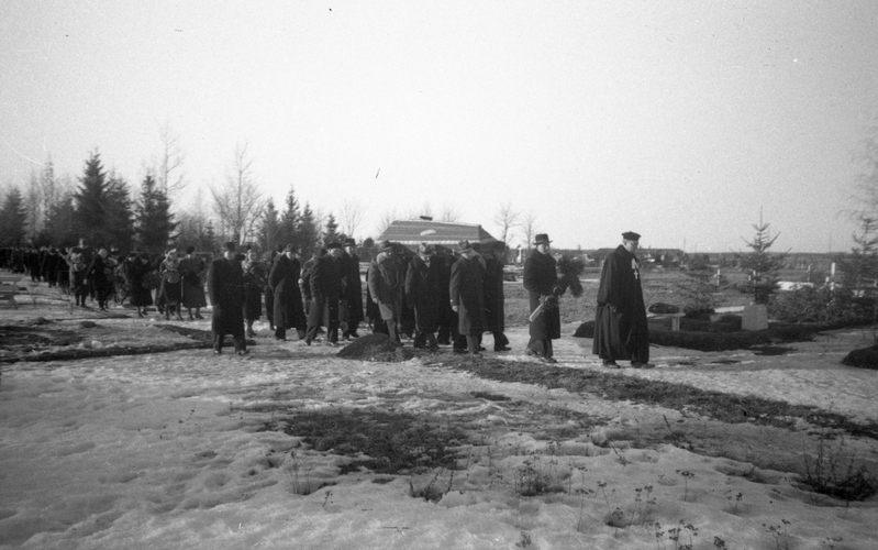 Agronoom Erik Naaritsa matuserongkäik (matus)