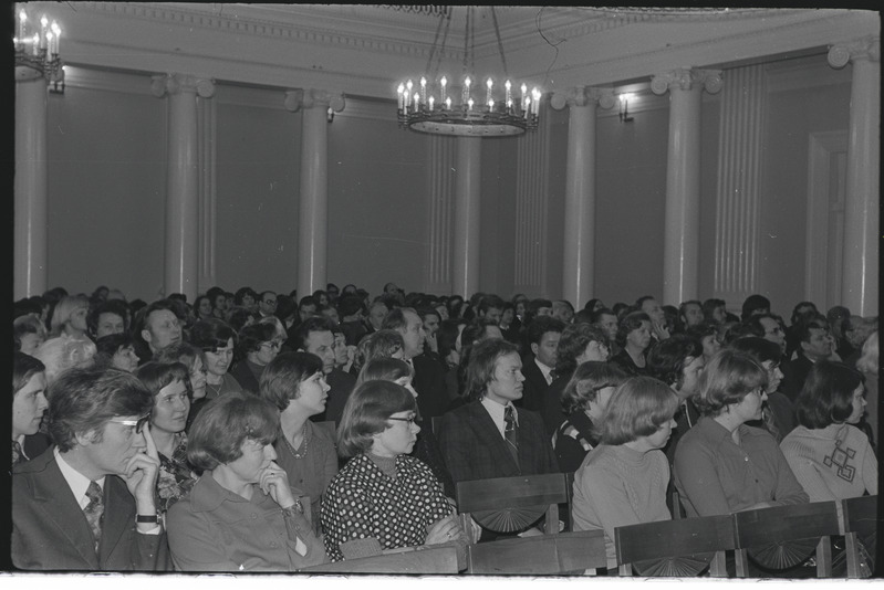Tartu ülikooli keemiaosakonna 30. juubel 1977. a. Ivan Kondakovi bareljeefi avamine