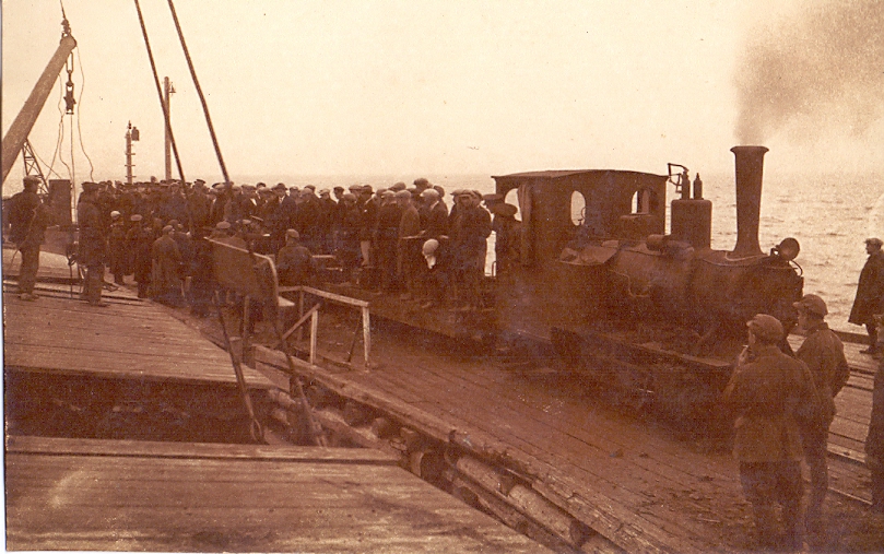 Ajateenijate saabumine Aegnale, september 1930