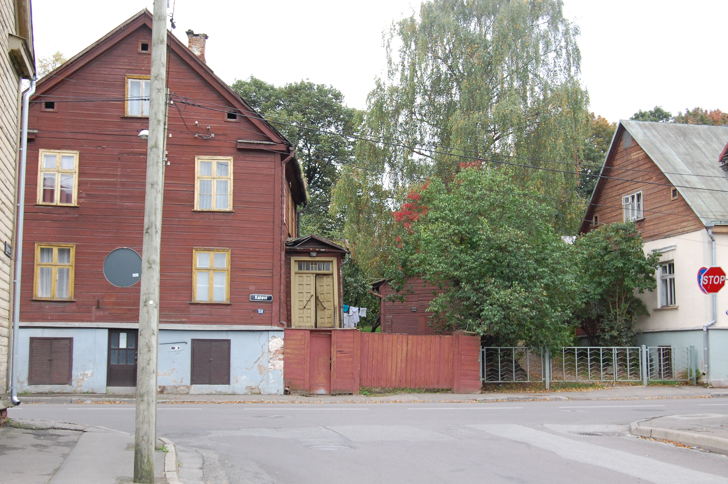 Kalevi-Aida ristmik (pildistatud Aida tn poolt) 2009 sept