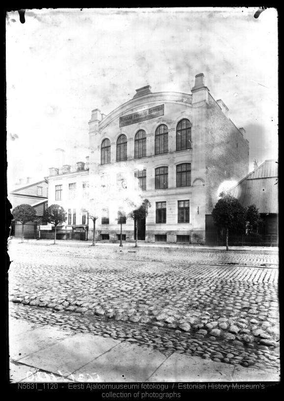Tallinn, Tütarlaste Gümnaasiumi hoone