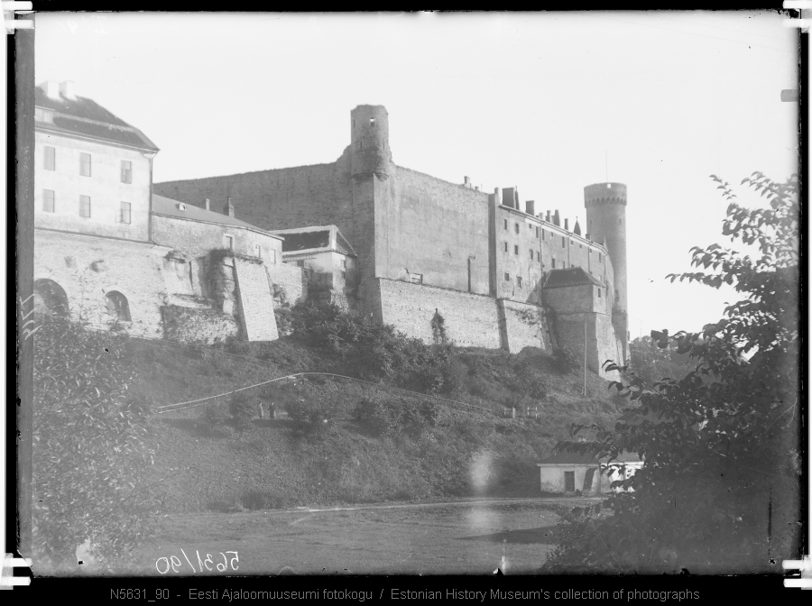 Toompea loss Balti jaama poolt vaadatuna