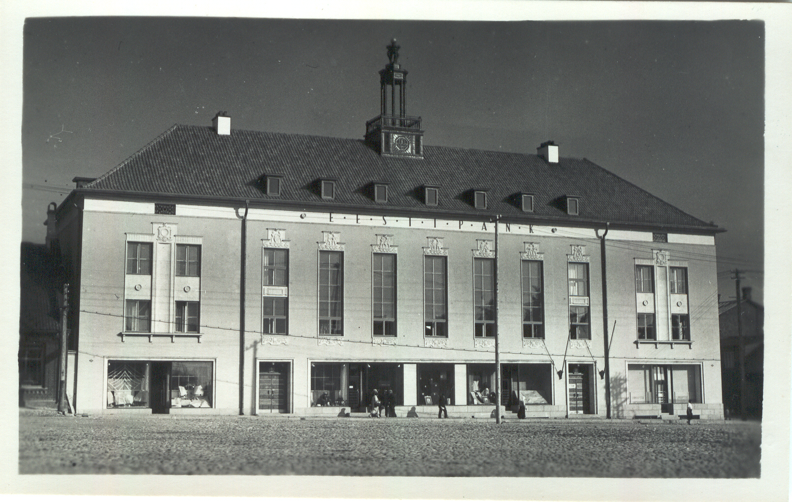 Fotopostkaart. Võru. Endine Eesti Panga maja.