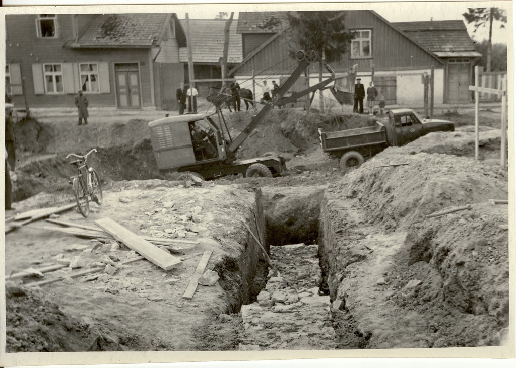 foto, Paide Teenindukombinaat "Järva" kontorihoone vundamendi rajamine 1953.a.