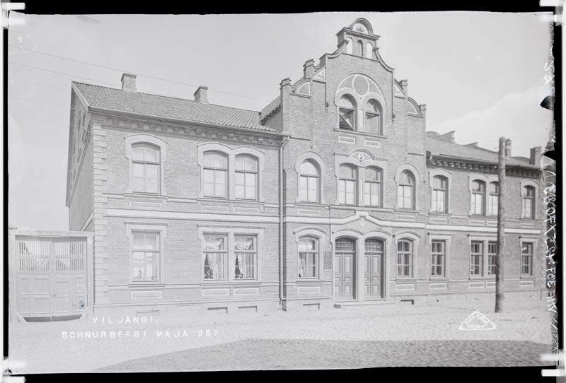 fotonegatiiv, Viljandi, Schnurbergi maja (Posti ja Liiva tänava nurgal)
