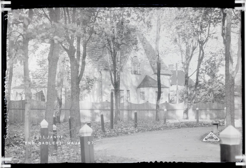 fotonegatiiv, Viljandi, Pikk tn 4 Gableri maja (hiljem pioneeride maja, noortekeskus, Inkeri) u 1924 foto J.Riet