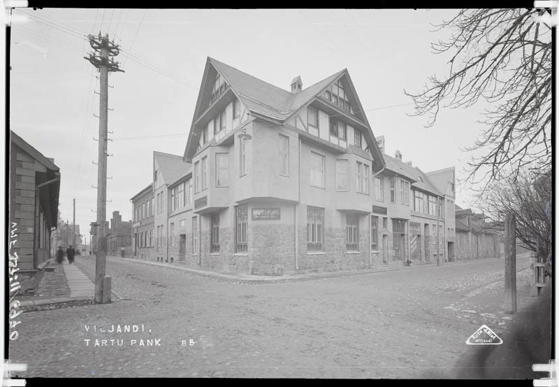 fotonegatiiv, Viljandi, Lossi tn 35, Tartu Pank u 1924 foto J.Riet