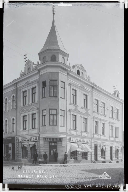 fotonegatiiv, Viljandi, Lossi tn 26 hoone u 1910 foto J.Riet