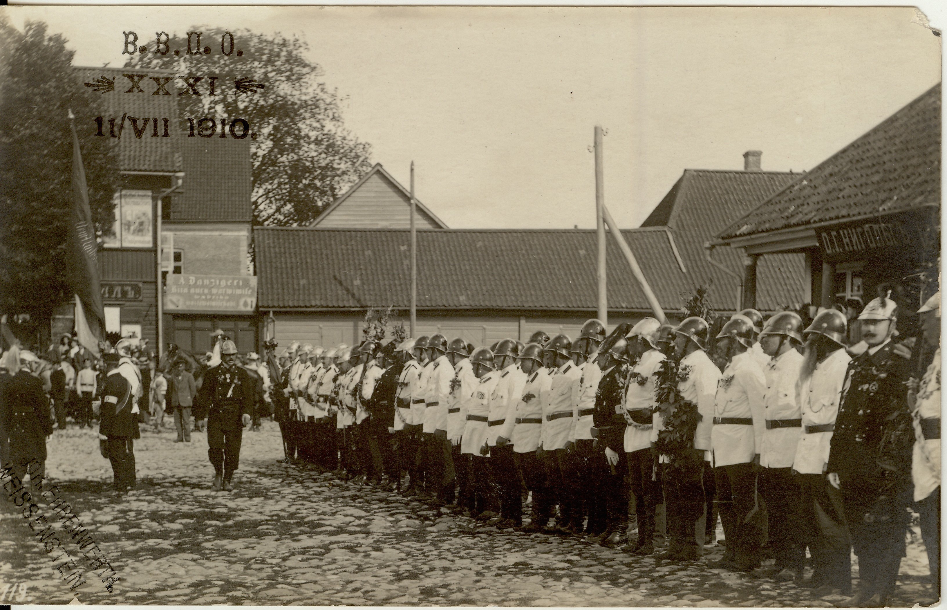 foto, Paide tuletõrjujad Turuplatisl 1910.a.