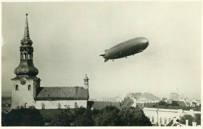 Tallinn, Toomkirik ja tsepelin.