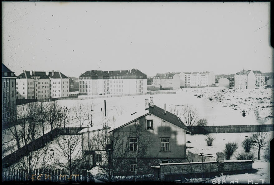 Tallinn, majad Politseiaia piirkonnas, vaade lõuna poolt.