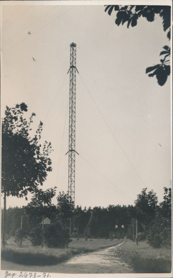 Foto. Dampfi album. Haapsalu raadiojaama antennimast. 1932.